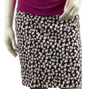 Ann Taylor Skirt Black Patterned Size 2P SKU 000363-9